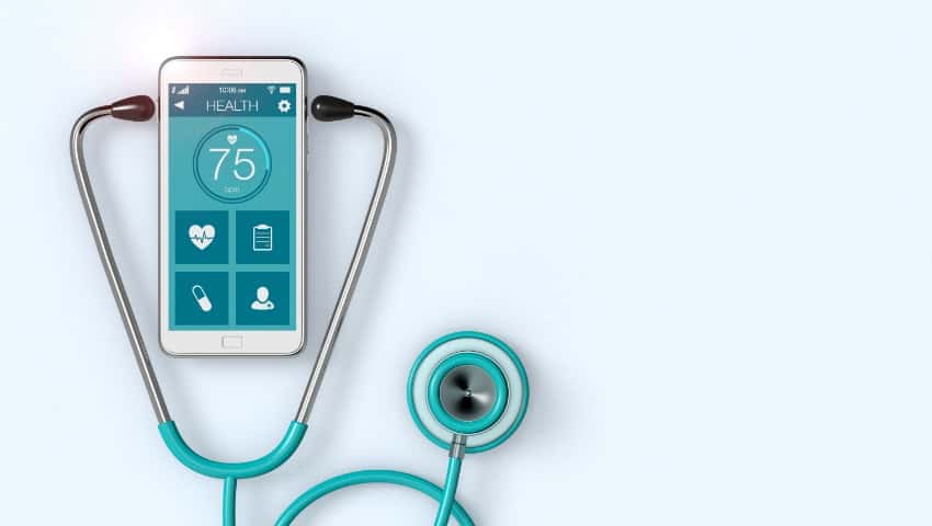 stéthoscope branché à un smartphone