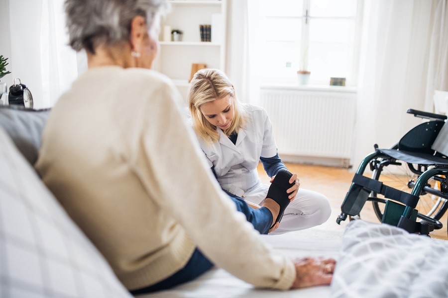 Intervention d'une infirmière à domicile