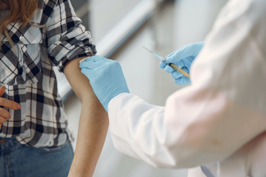 Vaccination à domicile avec Medicalib