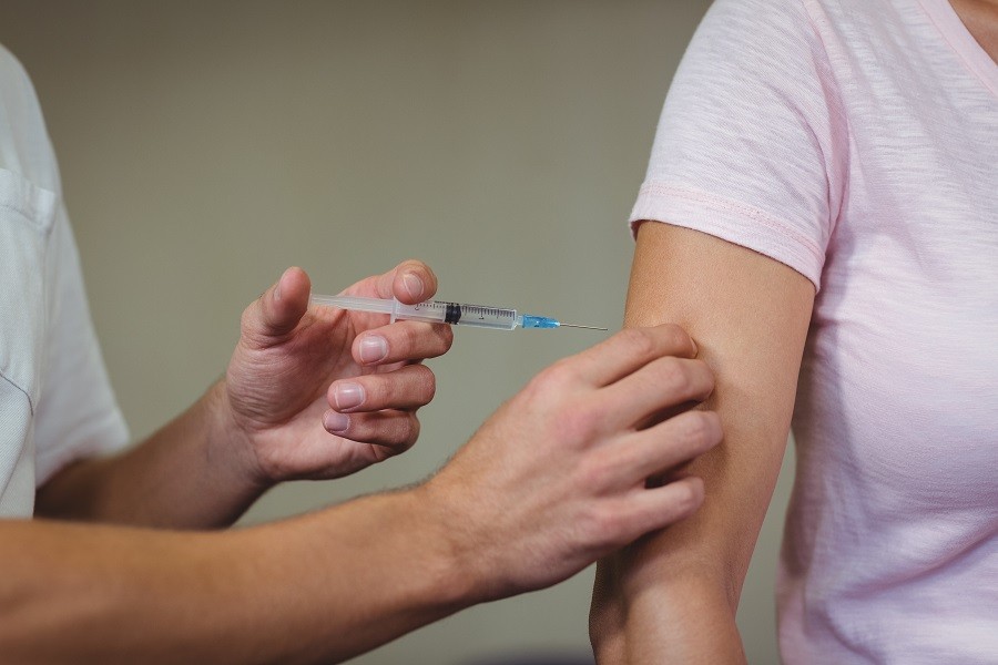 Vaccin anti-covid à domicile par un infirmier libéral