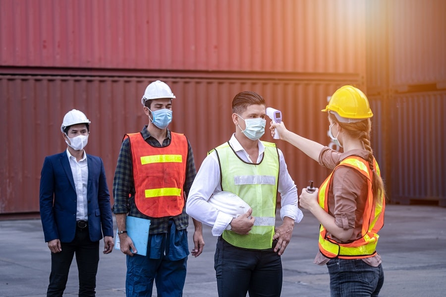 Dépistage covid-19 en entreprise : permanence de prise de température