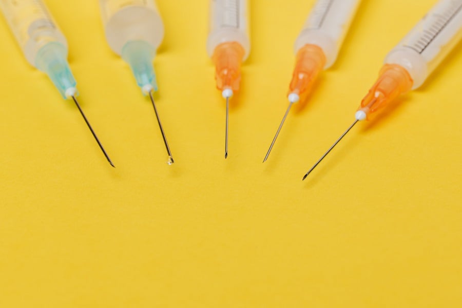 Tous les types d'injections (IM, SC, IV, ID)