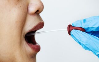 Les tests salivaires RT-PCR à domicile